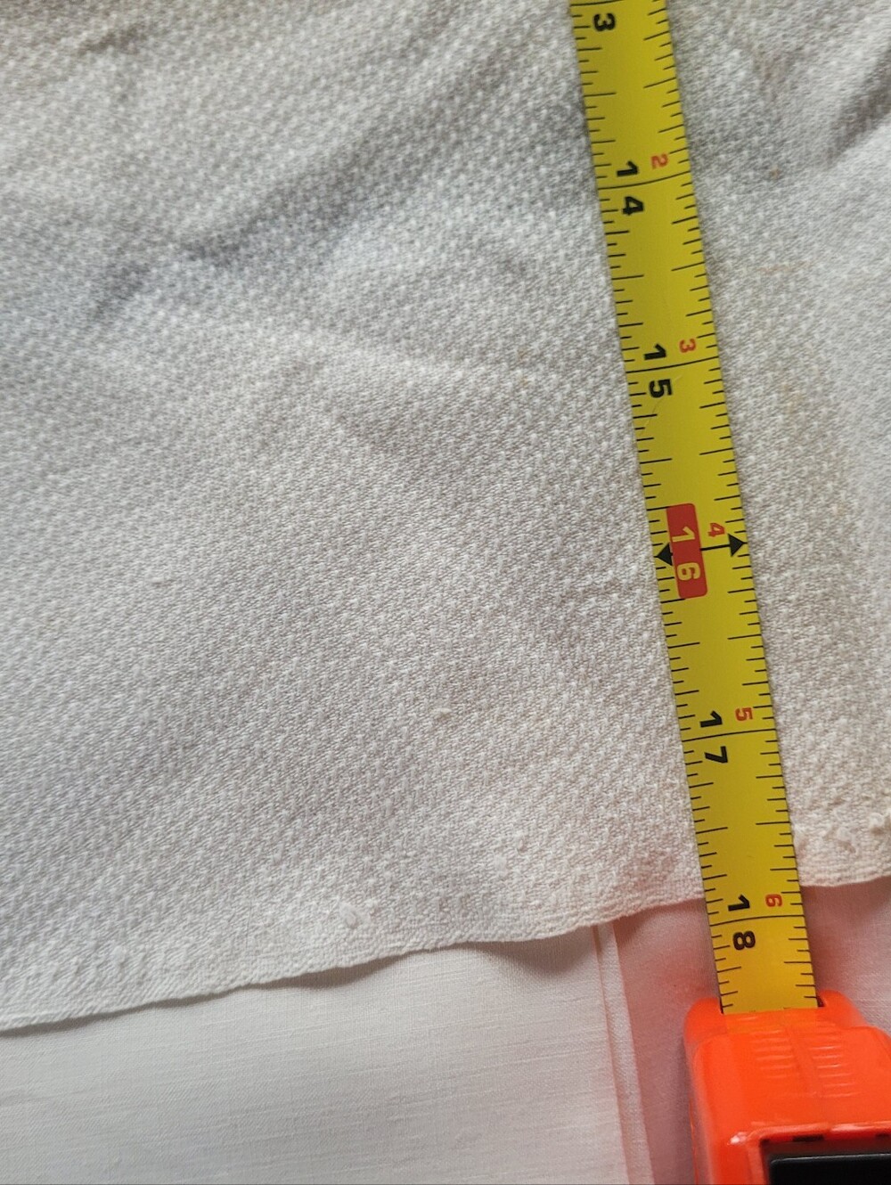 Vintage White & Cream Embroidered Linen Table Handkerchief Set - Picture 8 of 9